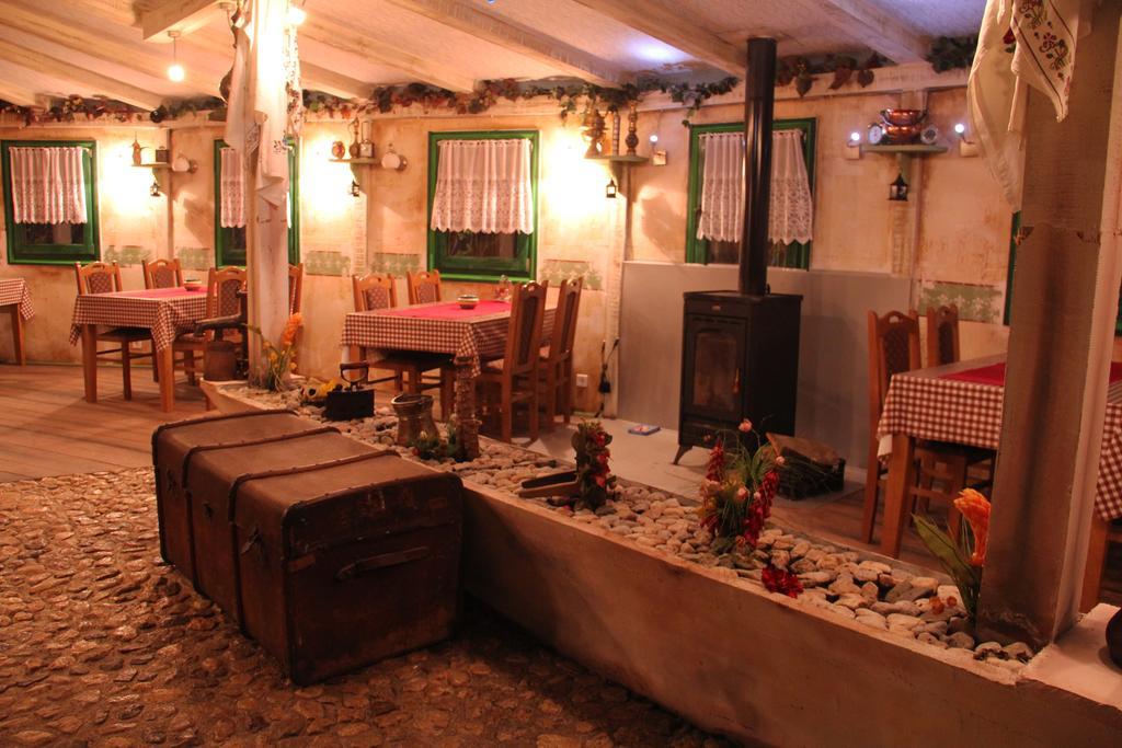 Eco Village Raj U Raju Konjic Exterior photo